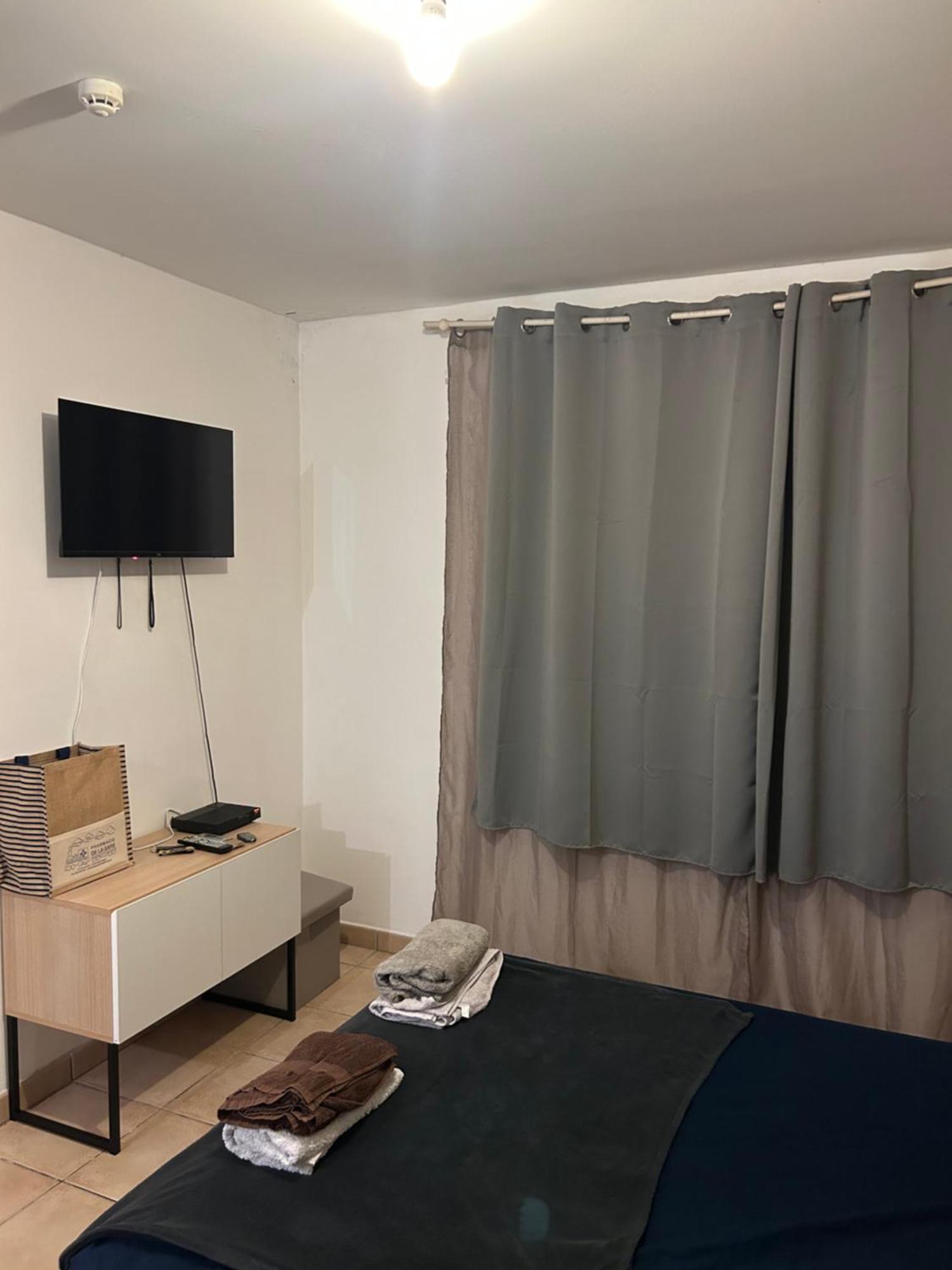 סיינט דניס Studio Space By Ke מראה חיצוני תמונה